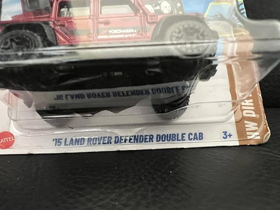 Hot Wheels 15 Land Rover Defender Double Cab