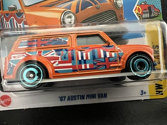 Hot Wheels 67 Austin Mini Van