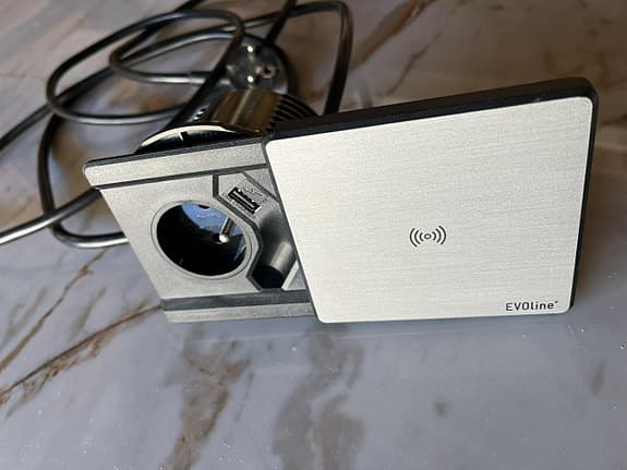 Trädlås mobilladdare EVOline Square 80cm, 1-vägs + 1xUSB