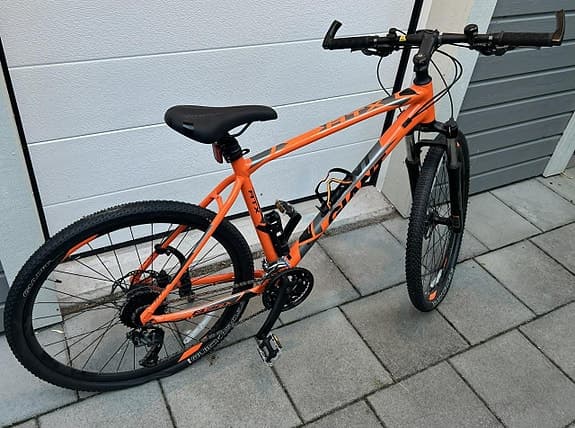 MOUNTAINBIKE GIANT ATX 830