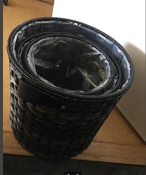 Billiga men 3 ganska nya runda förvaringskorgar