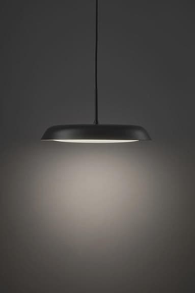 Modern taklampa “Buster” från Mio