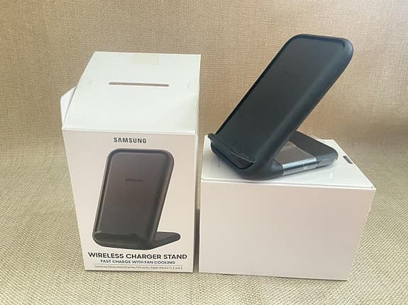 Samsung Wireless Charger stand