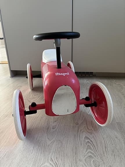 Gåbil från Magni Toys