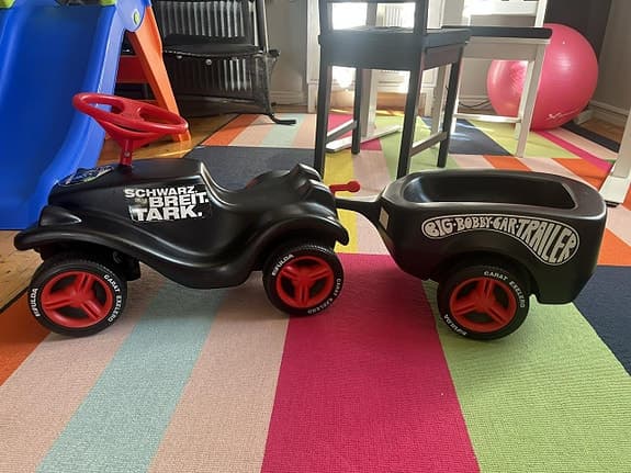 Big bobby car + släp (svart Fulda edition)