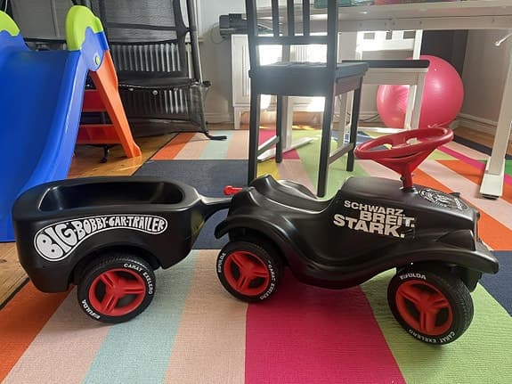 Big bobby car + släp (svart Fulda edition)
