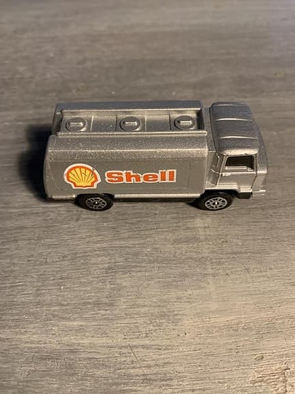 Leksaksbil Petrol Tanker från 1970 talet