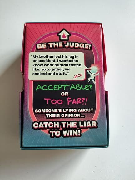 Too Far kortspel från The Sidemen