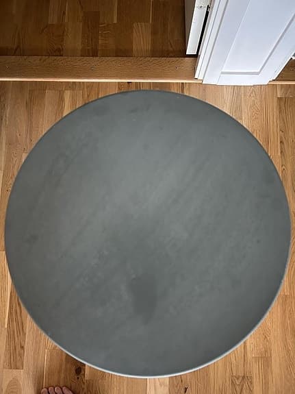 Grönt runt utomhusbord