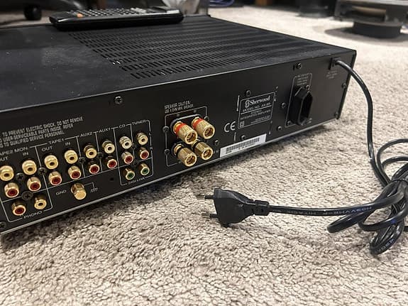 Sherwood AX-9R förstärkare med fjärrkontroll