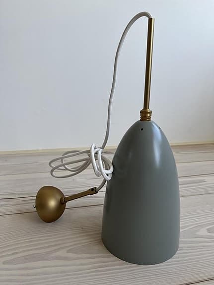 Gubi Gräshoppa Lampa (Grasshopper) Nyskick