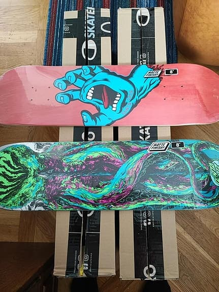 Skateboard