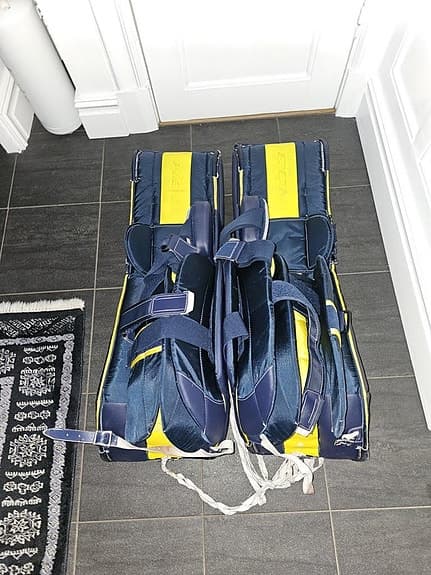 Målvaktsbenskydd CCM EFLEX 5