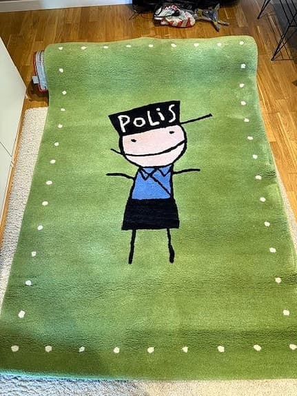 Polis matta - Karin Mannerstål