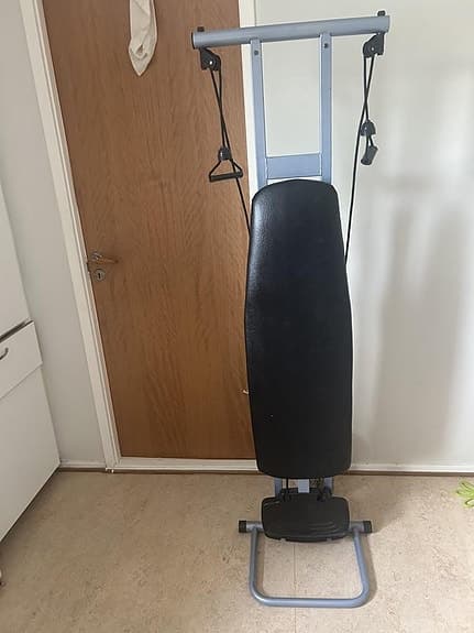 ställbar bänk