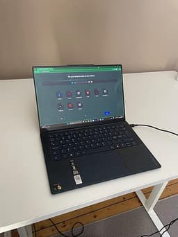 Lenovo Yoga 7 snapdragon X Elite