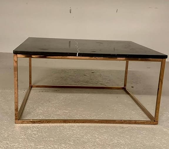Soffbord / Bord med marmor - mönstrad skiva och stålram.