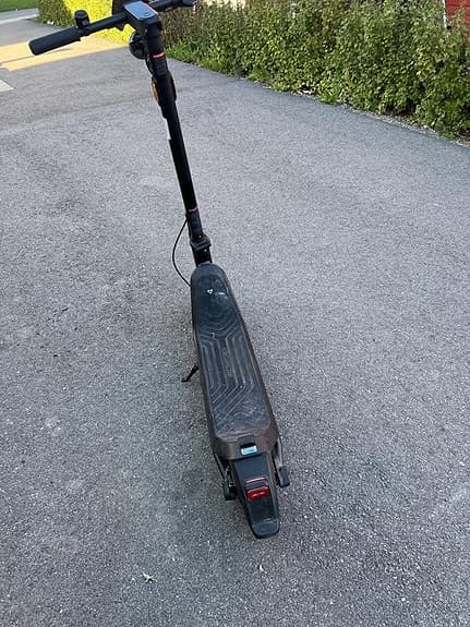 Electric Kick Scooter NIU KQi3 Max