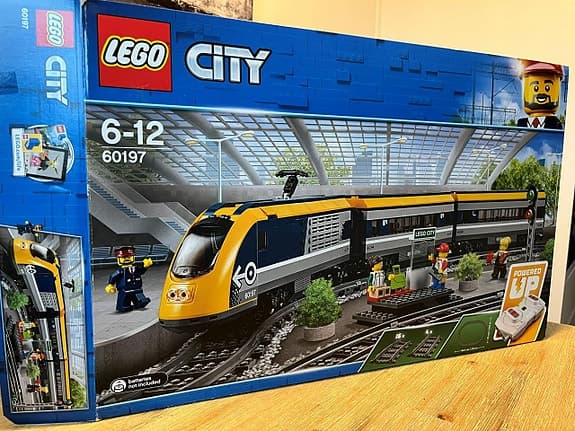 Lego City 60197 Passagerartåg