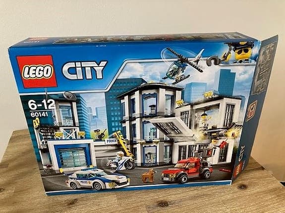 Lego City 60141 Polisstation