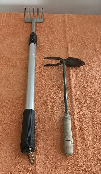 9 SAKER TILL TRÄDGÅRDEN +SNÖSKYFFEL + FÖNSTERPUTS m.m.