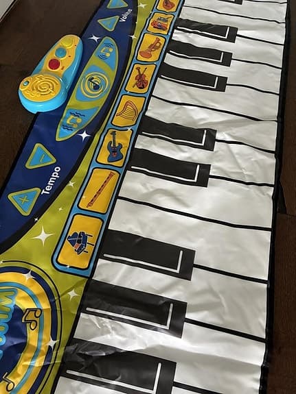 Pianomatta, musikmatta, aktivitetsleksak