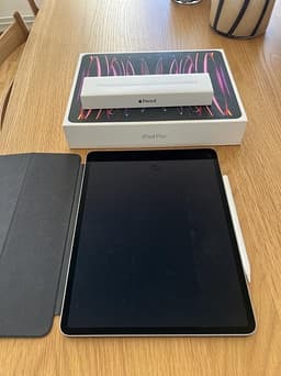 iPad Pro 12,9 (6 generation) wifi + Apple pencil + fodral