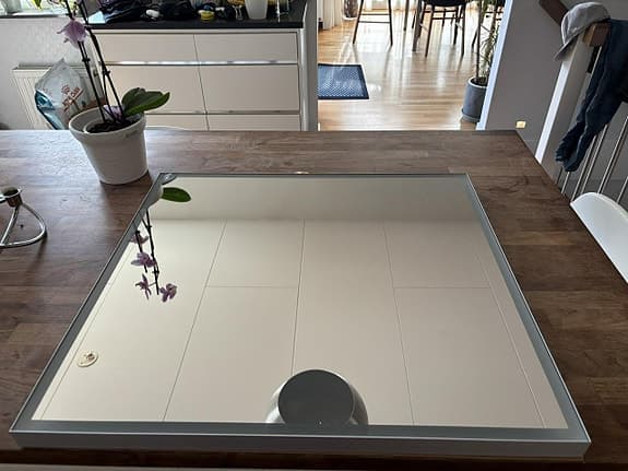 Badrummsspegel med LED-belysning 60x65 cm