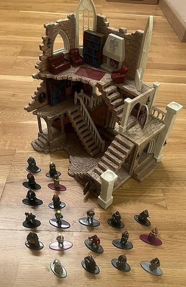 Harry Potter - Gryffindor Tower och 20 st nano figurer