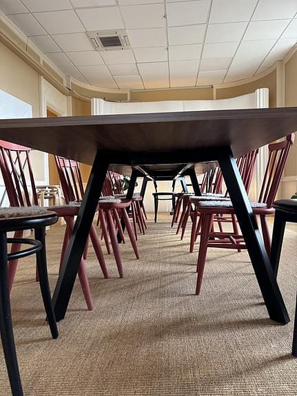 långbord 4.20 lång och 100 bred