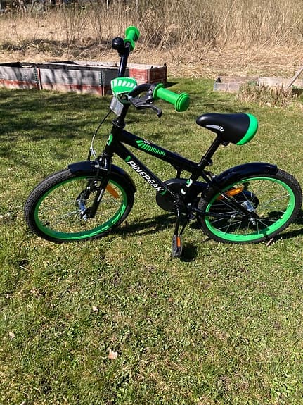 18 tums barncykel -nästan som ny