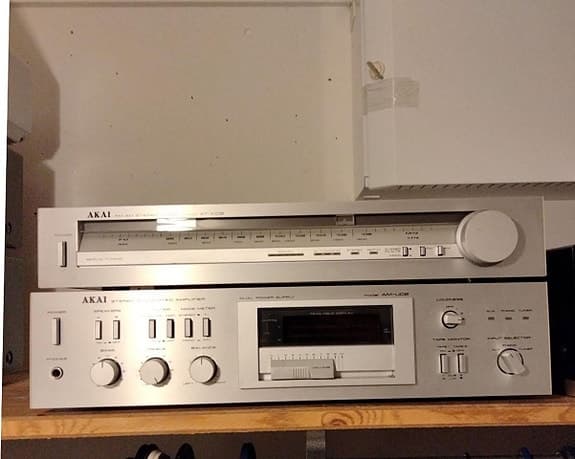 AKAI AMPLIFIER & TUNER
