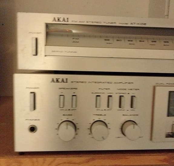 AKAI AMPLIFIER & TUNER