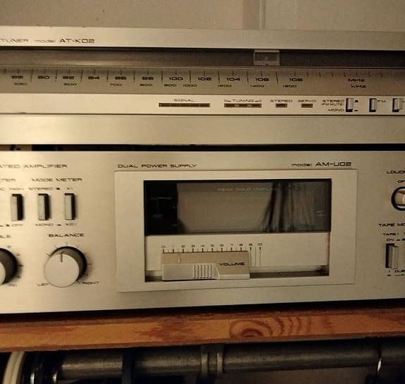 AKAI AMPLIFIER & TUNER