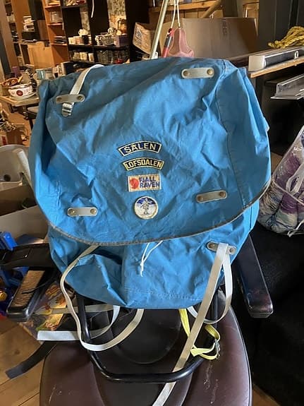 Fjäll Räven  Ryggsäck med bärstativ blå