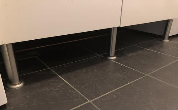 HTH Justerbara möbel/ stödben .  100 kr