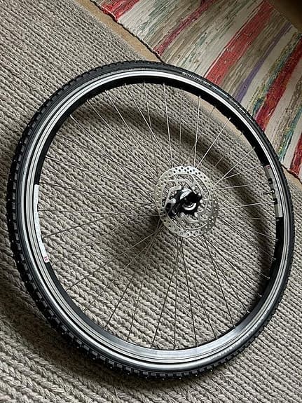 Dubbdäck Schwalbe Marathon Winter på fälg