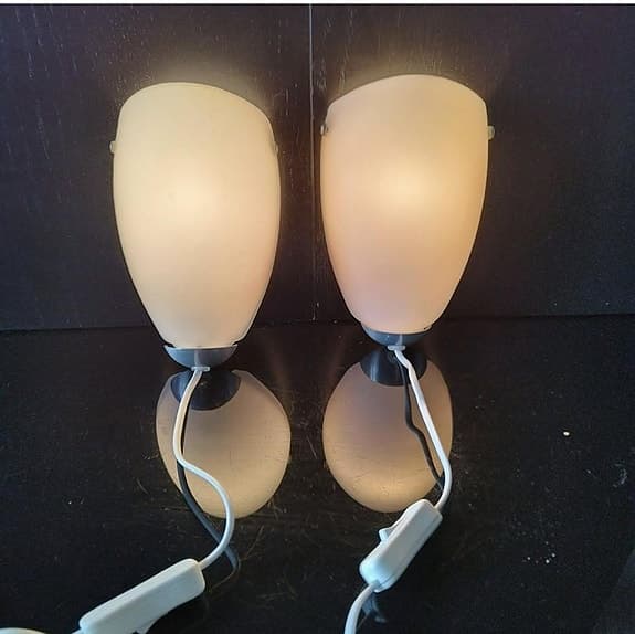 Vägglampor ett par IKEA Santir i  glas.