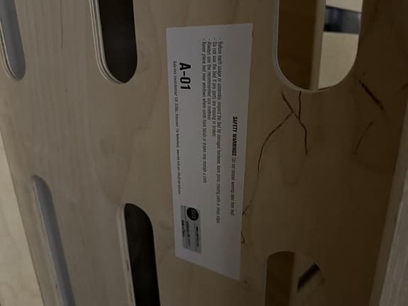 Rafa Kids bed / barnsäng minimalistisk
