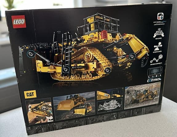 LEGO TECHNIC 42131 CAT D11 BULLDOZER - NY/OÖPPNAD
