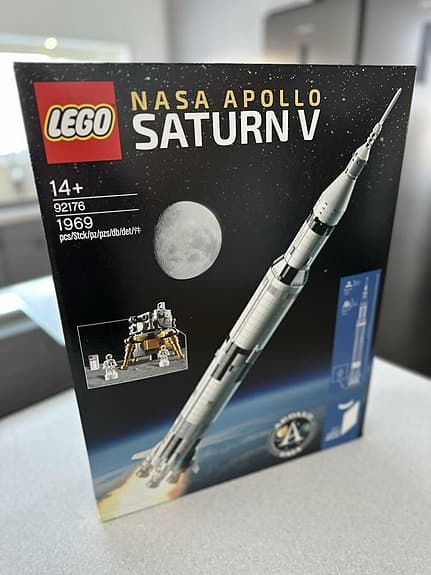 LEGO IDEAS NASA APOLLO SATURN V 92176 - NY/OÖPPNAD