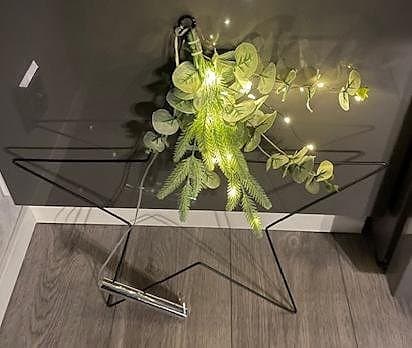 Stjärna i metall med belysning