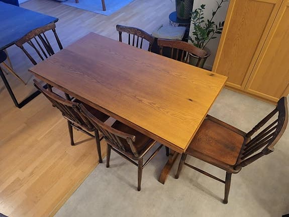 Art Deco bord med 6st Luterma stolar från tidigt 1900-tal.