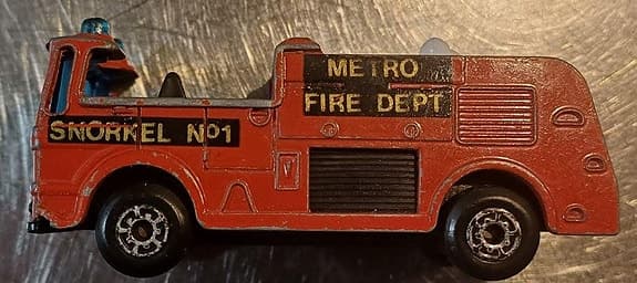 Matchbox Snorkel Metro Fire Dept 1981