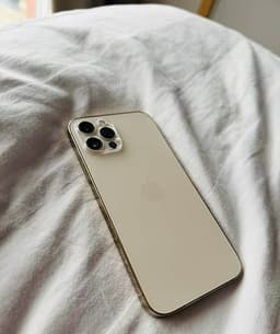 iPhone 12 Pro 256gb  Är som ny