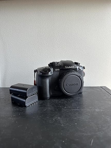 Panasonic GH5 + Metabones Speedbooster EF & V-Log