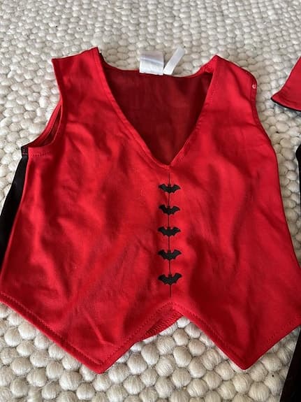 Utklädnad: Dracula dräkt 110/116