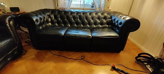 chesterfield soffgrupp i skinn