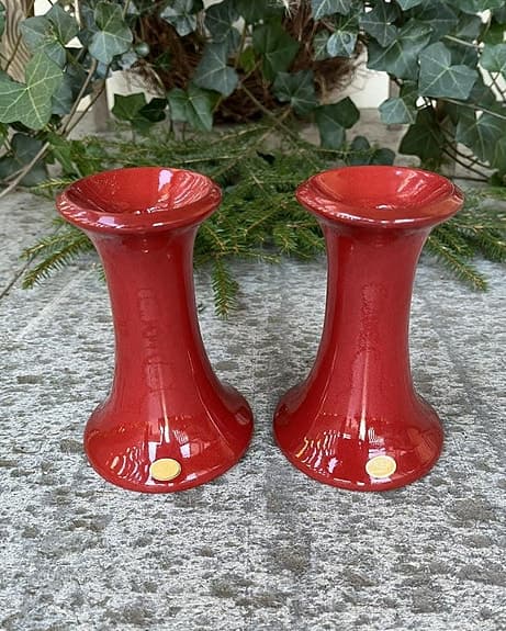Nittsjö. 2st mycket Fina Ljusstakar.  Vacker röd glasyr. Vintage. Nyskick.