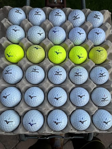 30 st Mizuno golfbollar i ok till mkt bra skick